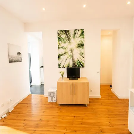 Spacious 2-bedroom Flat Near Saldanha Lejlighed *