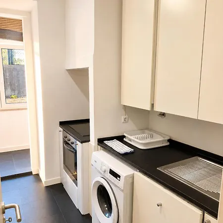 Spacious 2-bedroom Flat Near Saldanha Lejlighed *